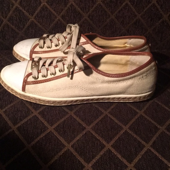 Michale Kors - Picture 1 of 4